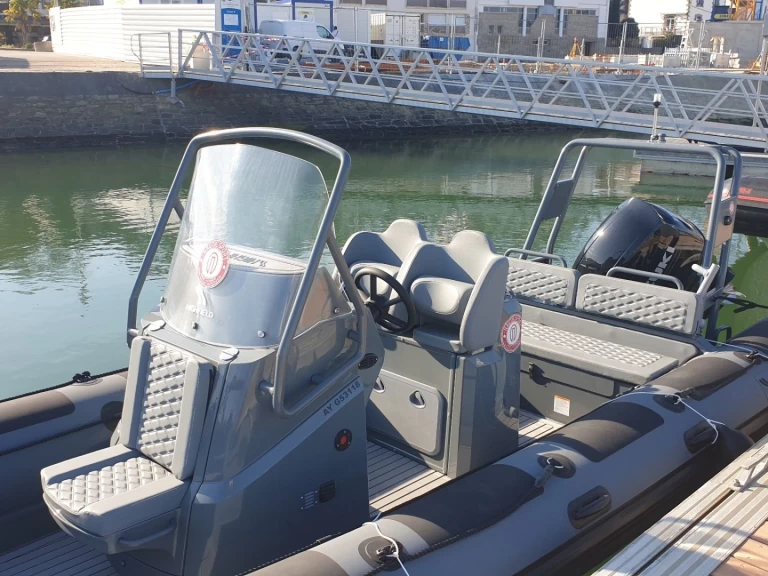 RIB te huur in Port-Haliguen voor de beste prijs