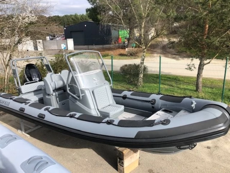 Huur een Highfield Patrol 660 in Port-Haliguen
