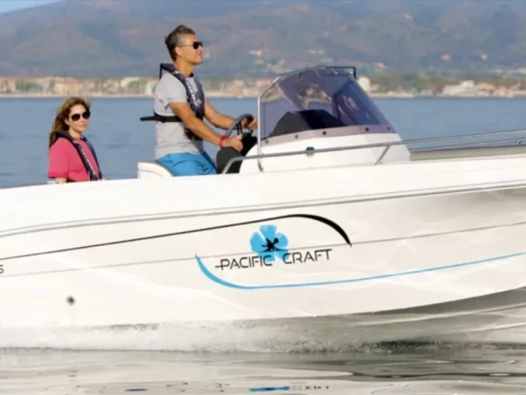 Bootverhuur Pacific Craft Pacific Craft 625 Open in Antibes via SamBoat