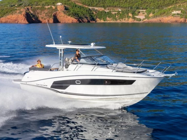 Jachthuur in La Trinité-sur-Mer - Jeanneau Cap Camarat 10.5 WA série 2 via SamBoat