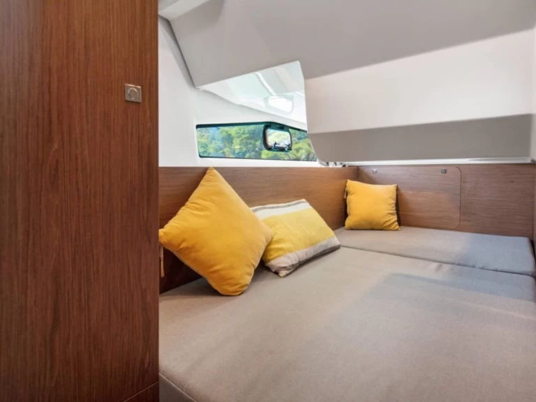 Huur een Jeanneau Merry Fisher 1095 in La Trinité-sur-Mer