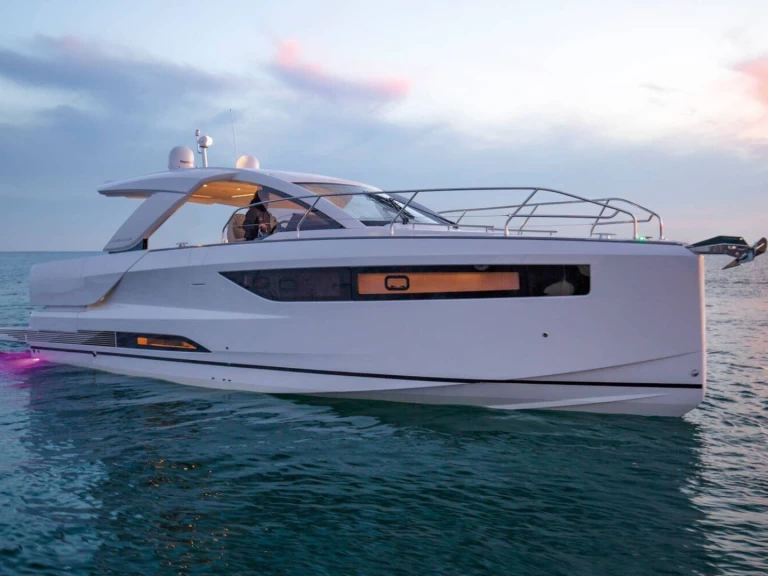 Bootverhuur Sea-Doo GTX  in Portimão via SamBoat