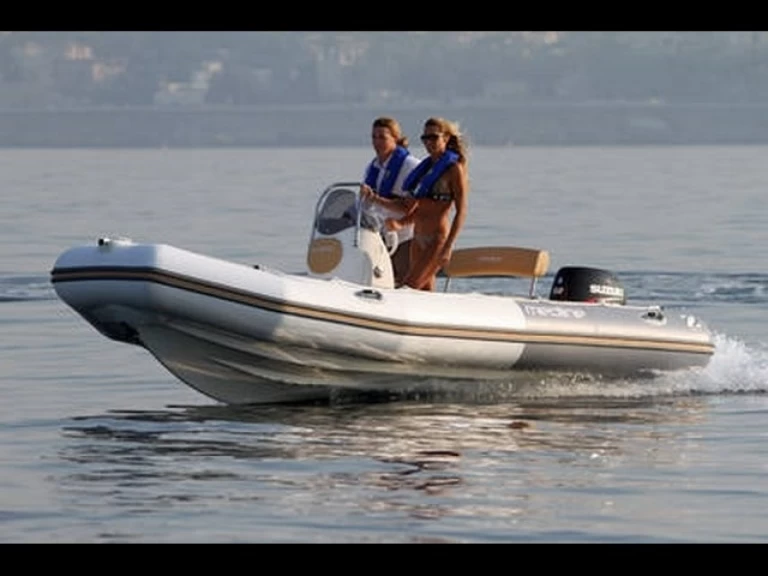 Verhuur RIB Zodiac met vaarbewijs