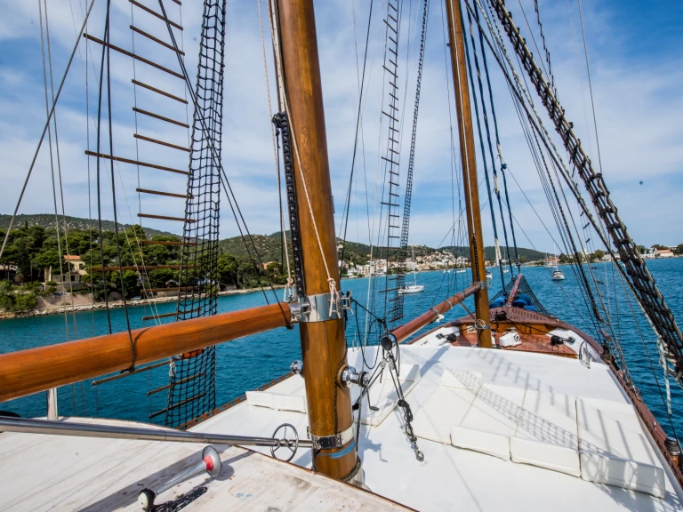 Huur een  Gulet in Álimos