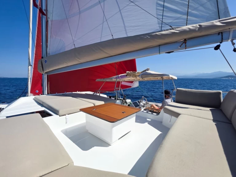 Fountaine Pajot Elba 45 te huur van particulier of professional in Rhodes (City)