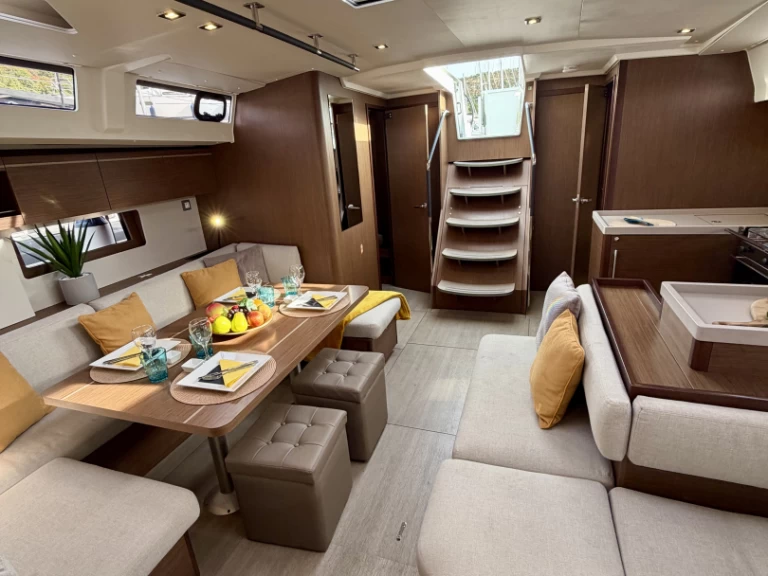 Huur Zeilboot met of zonder schipper Bénéteau in Primošten