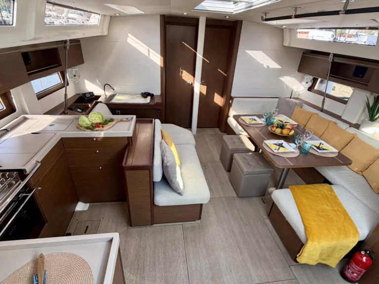 Verhuur Zeilboot Bénéteau met vaarbewijs