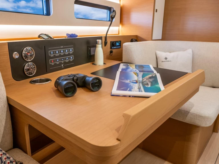 Zeilboot te huur in Níkiti voor de beste prijs