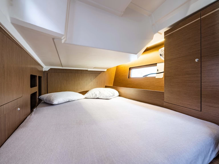 Bootverhuur Lávrio goedkoop Oceanis 46.1