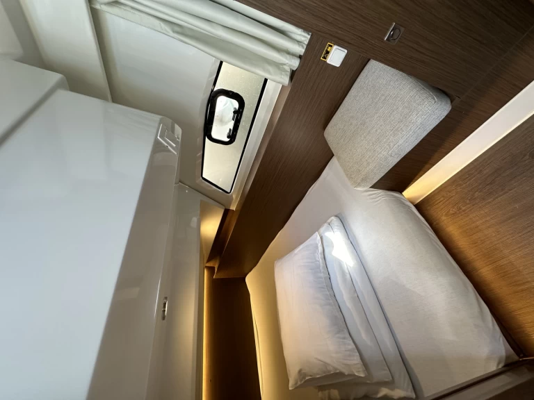 Huur Motorboot met of zonder schipper Jeanneau in Drage