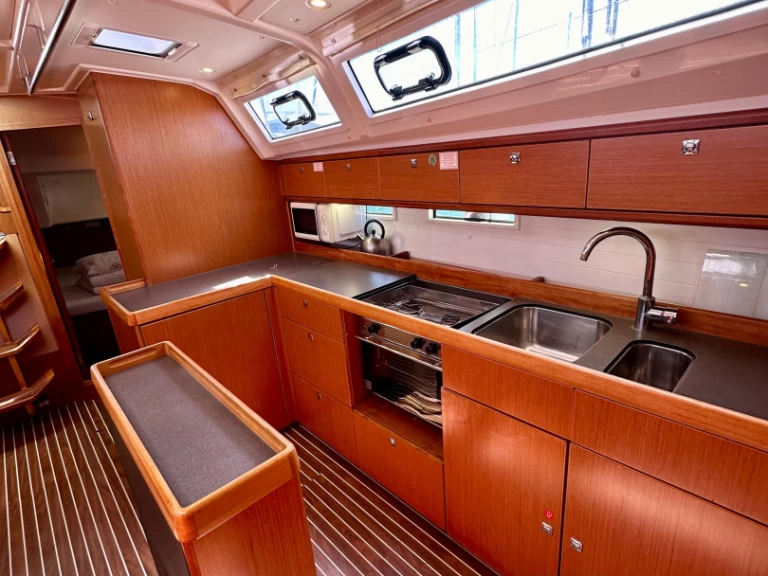 Huur Zeilboot met of zonder schipper Bavaria in Sukošan