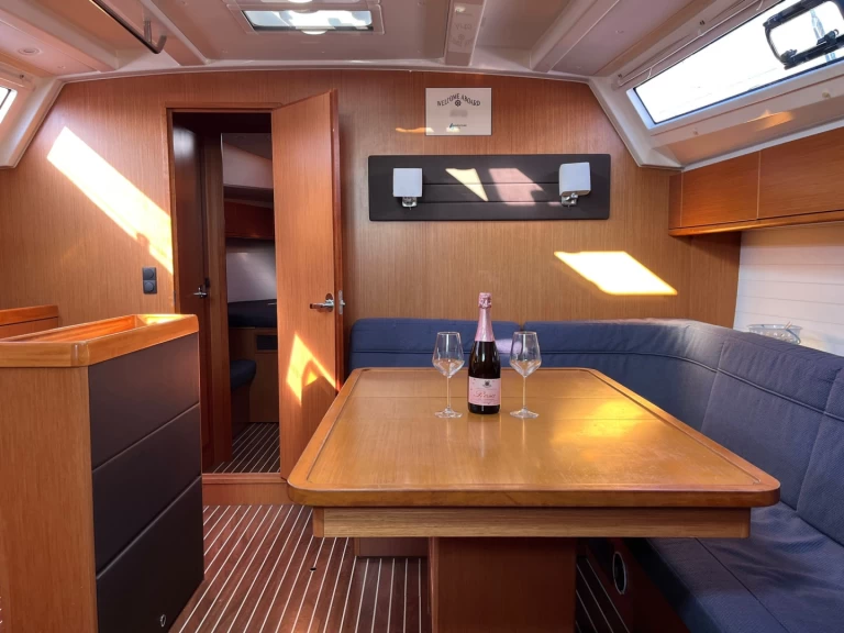 Verhuur Zeilboot Bavaria met vaarbewijs