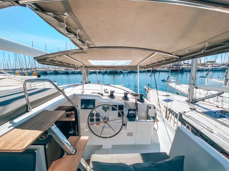 Fountaine Pajot Lucia 40 te huur van particulier of professional in Pula