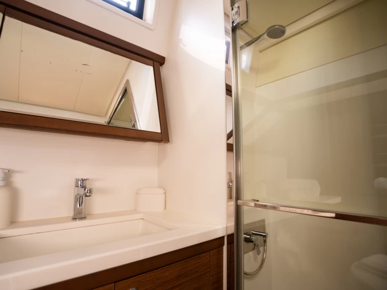 Bootverhuur Lagoon Lagoon 52 F in Castellammare del Golfo via SamBoat