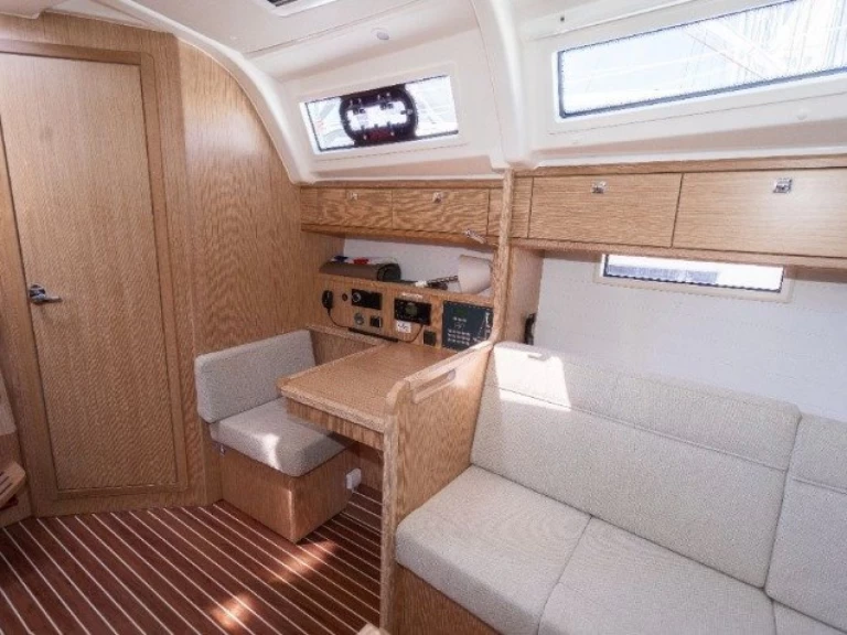 Zeilboot te huur in Pula voor de beste prijs