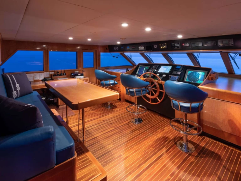 Verhuur Jacht in Newport - NQEA Yachts Jack Hargrave design RENA