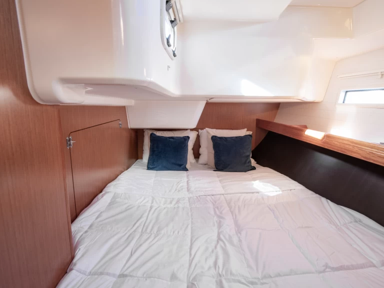 Verhuur Zeilboot in Lávrio - Bavaria Cruiser 51