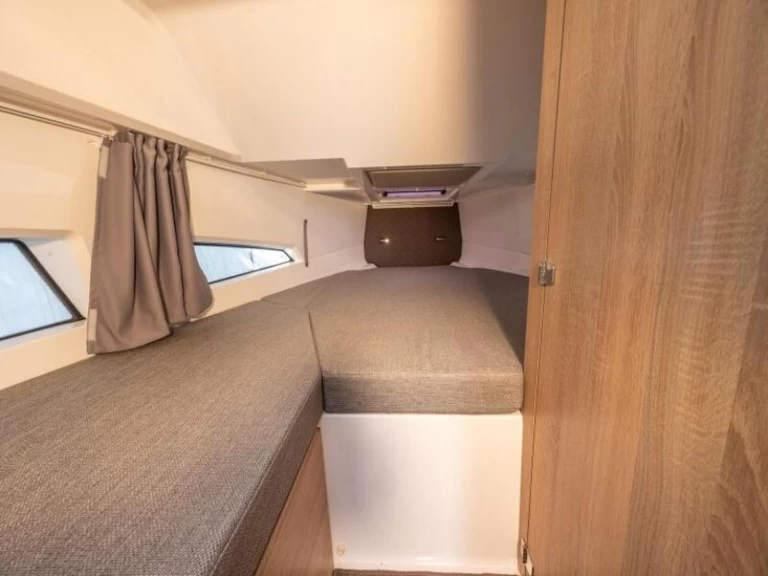 Bootverhuur Glyfáda goedkoop Nordkapp Coupe 905