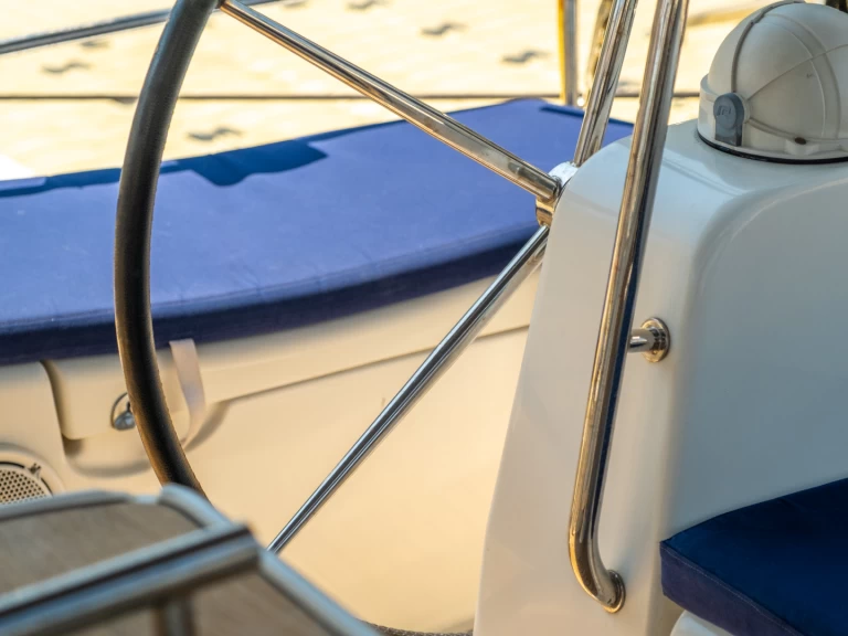 Verhuur Zeilboot Bénéteau met vaarbewijs