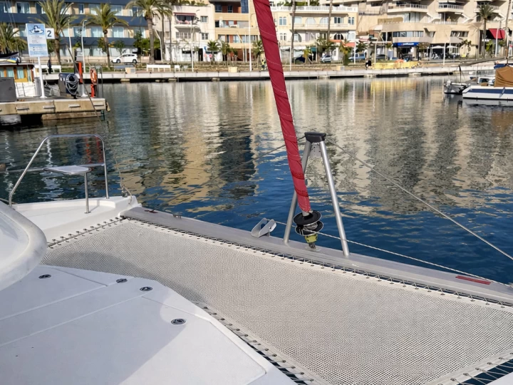 Huur Catamaran met of zonder schipper Robertson and Caine in Palma de Mallorca