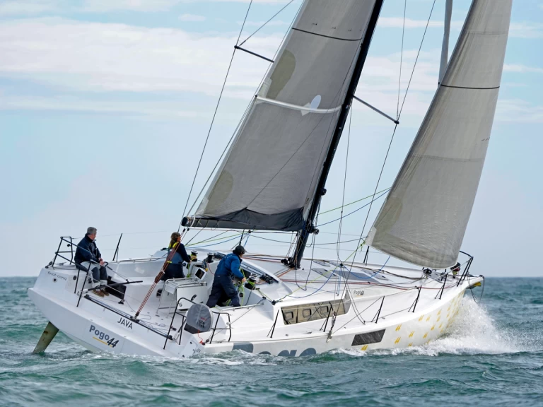 Bootverhuur Pogo Structures Pogo 44 in La Trinité-sur-Mer via SamBoat