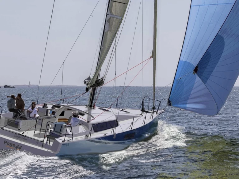 Verhuur Zeilboot Pogo Structures met vaarbewijs