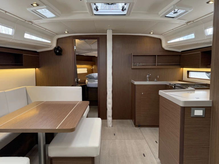 Verhuur Zeilboot Bénéteau met vaarbewijs