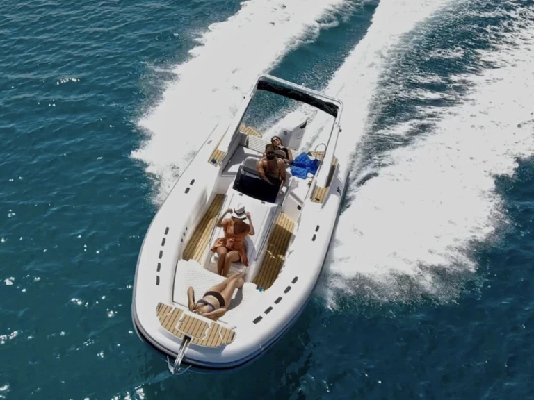 Bootverhuur Tiger 850 in Saint-Martin-de-Ré via SamBoat