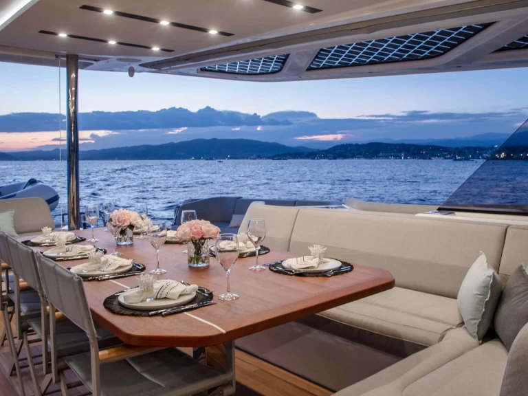 Bootverhuur Fountaine Pajot CHRISTAL MIO 80  in El Gouna via SamBoat