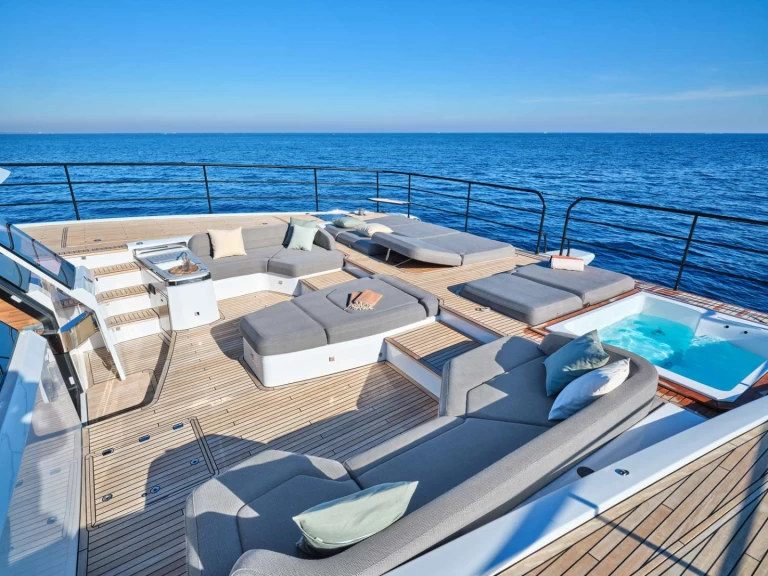 Fountaine Pajot CHRISTAL MIO 80  te huur van particulier of professional in El Gouna