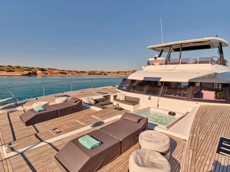 Verhuur Jacht Fountaine Pajot met vaarbewijs
