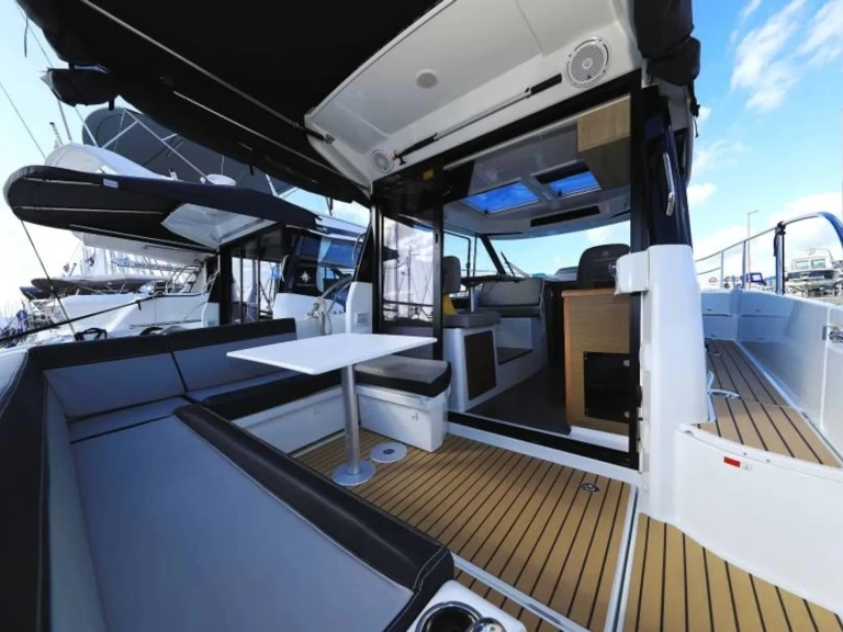 Verhuur Motorboot in Biograd na Moru - Jeanneau Merry Fisher 895