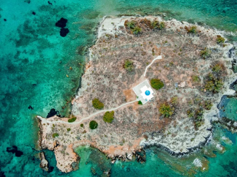 Swiss boat ponton Starlounger te huur van particulier of professional in Naoussa