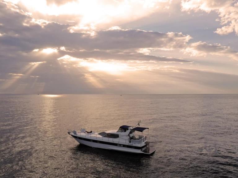 Verhuur Motorboot Sunkiss met vaarbewijs