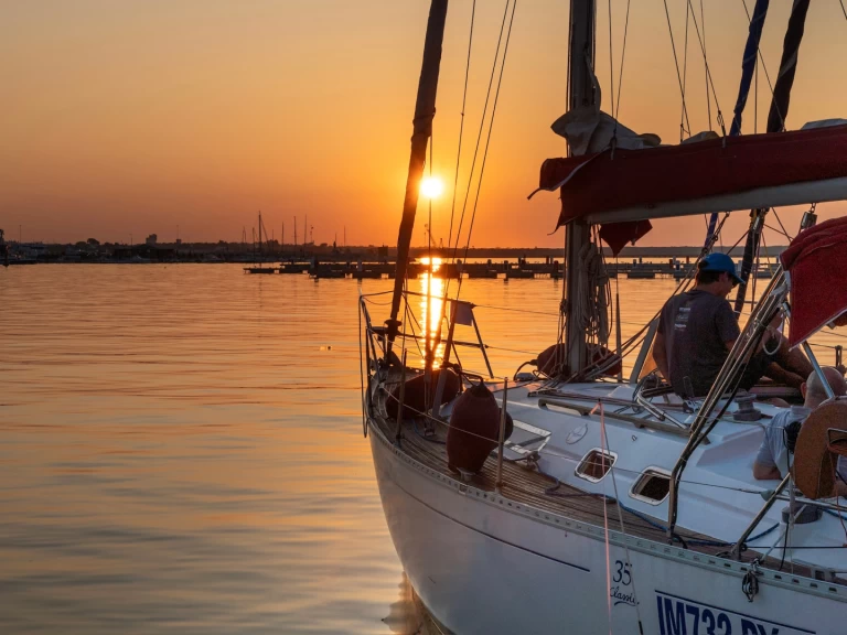 Huur Zeilboot met of zonder schipper Dufour in Bari