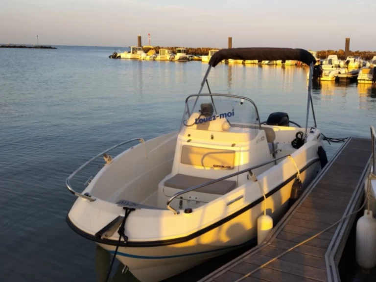 Verhuur Motorboot Quicksilver met vaarbewijs