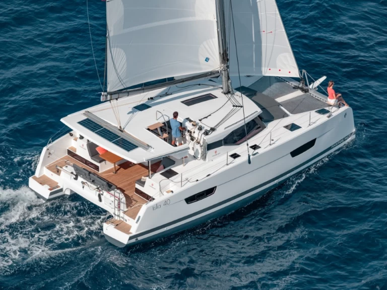 Fountaine Pajot Isla 40 te huur van particulier of professional in Deme of Volos