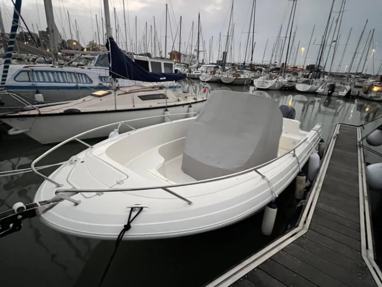 Jachthuur in La Flotte - Pacific Craft Pacific Craft 670 via SamBoat