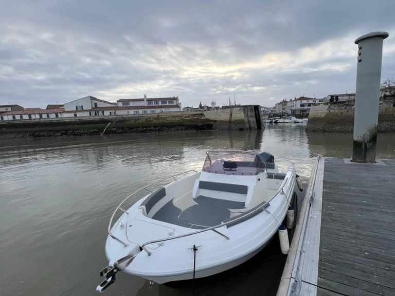 Huur een Pacific Craft Pacific Craft 670 in La Flotte