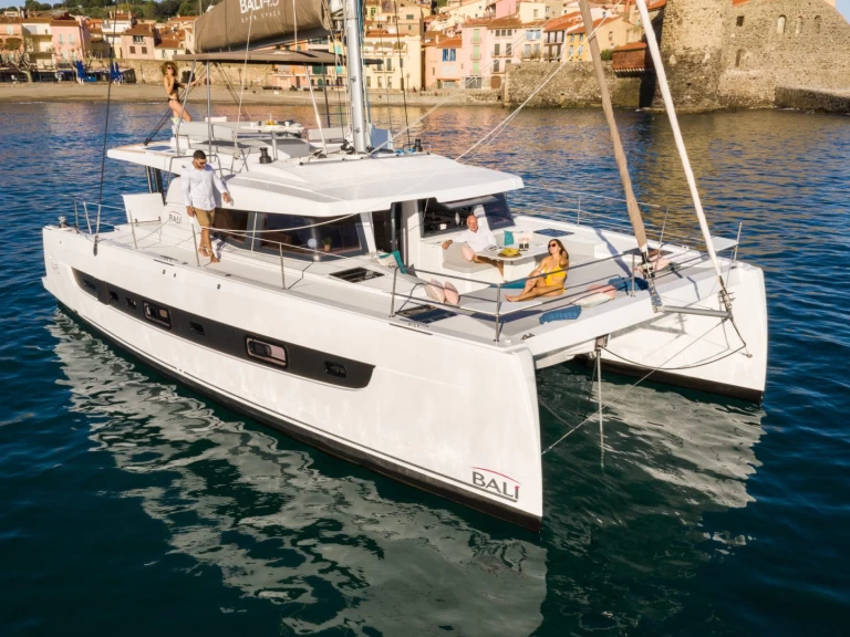 Catamaran te huur in Olbia voor de beste prijs