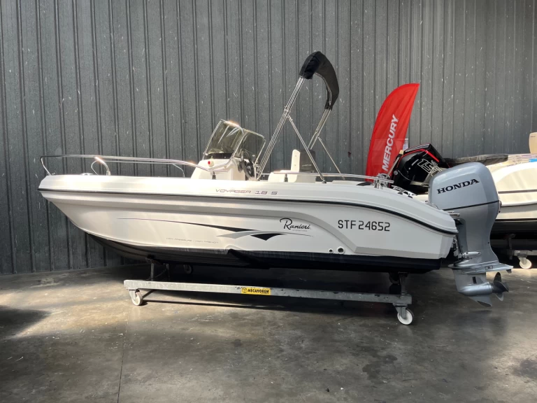 Ranieri Voyager 18 S te huur van particulier of professional in Gruissan