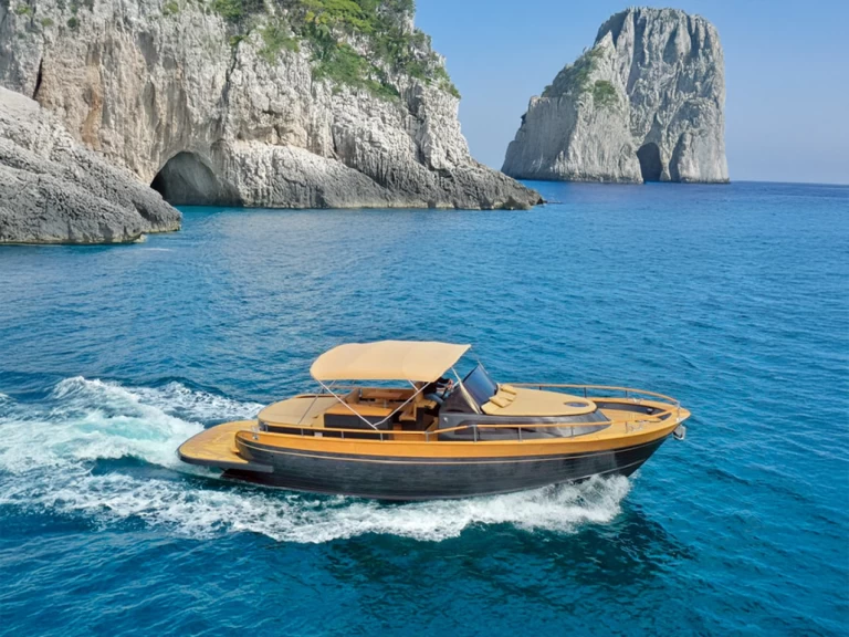 Bootverhuur Nautica Esposito  Positano 32 in Capri via SamBoat