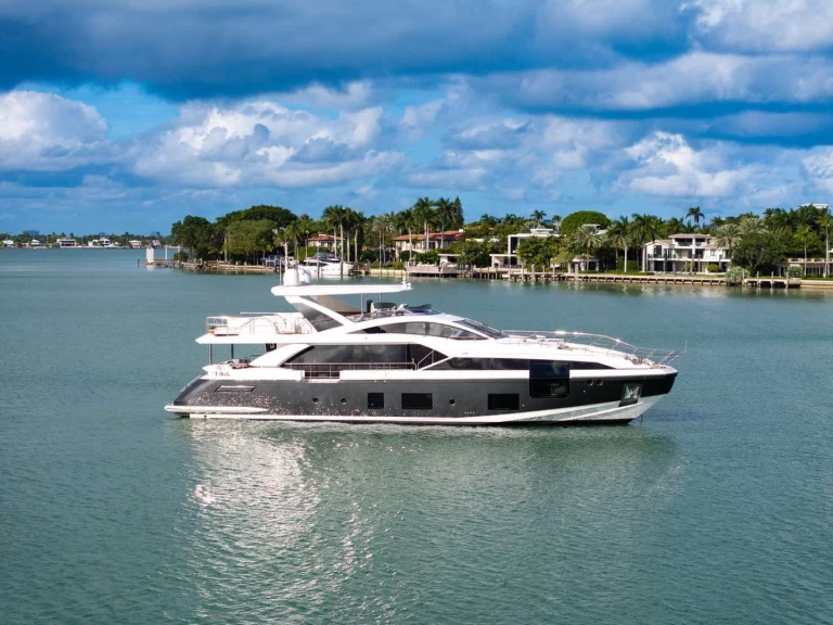 Huur Jacht met of zonder schipper Azimut in Coconut Grove