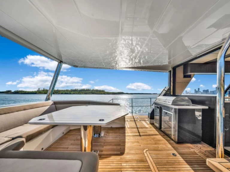 Galeon Seven Seas te huur van particulier of professional in Miami Beach