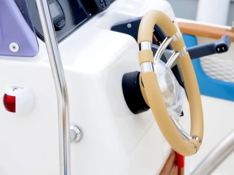 Bootverhuur Marine site  Marine Site 18 Open Galeazzi in Sirmione via SamBoat