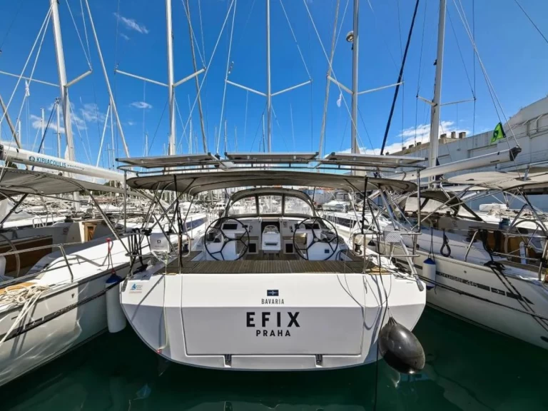 Huur een Bavaria Bavaria C45 in Zadar