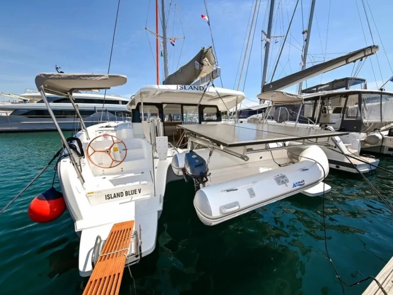 Catamaran te huur in Zadar voor de beste prijs