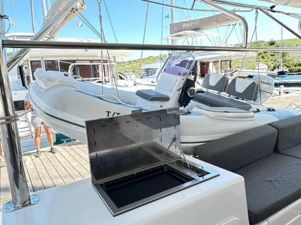 Verhuur Catamaran in Primošten - Dufour Dufour Catamarans 48 Sail