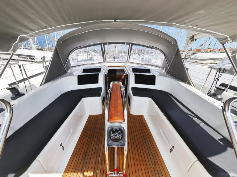 Verhuur Zeilboot in Biograd na Moru - Hanse Hanse 455