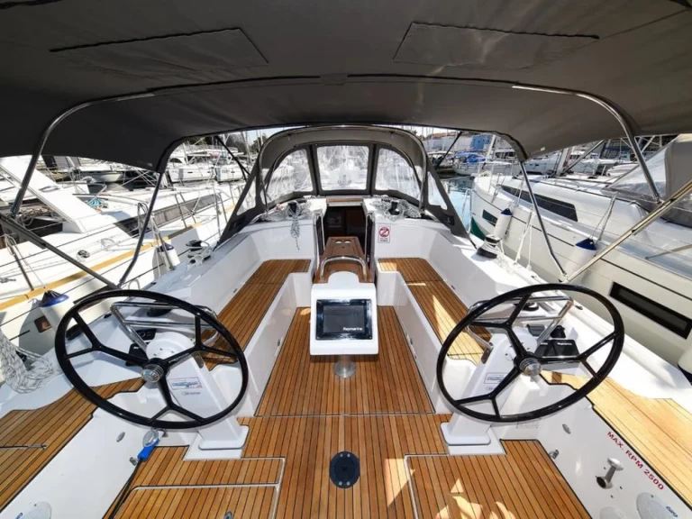 Verhuur Zeilboot Bavaria met vaarbewijs